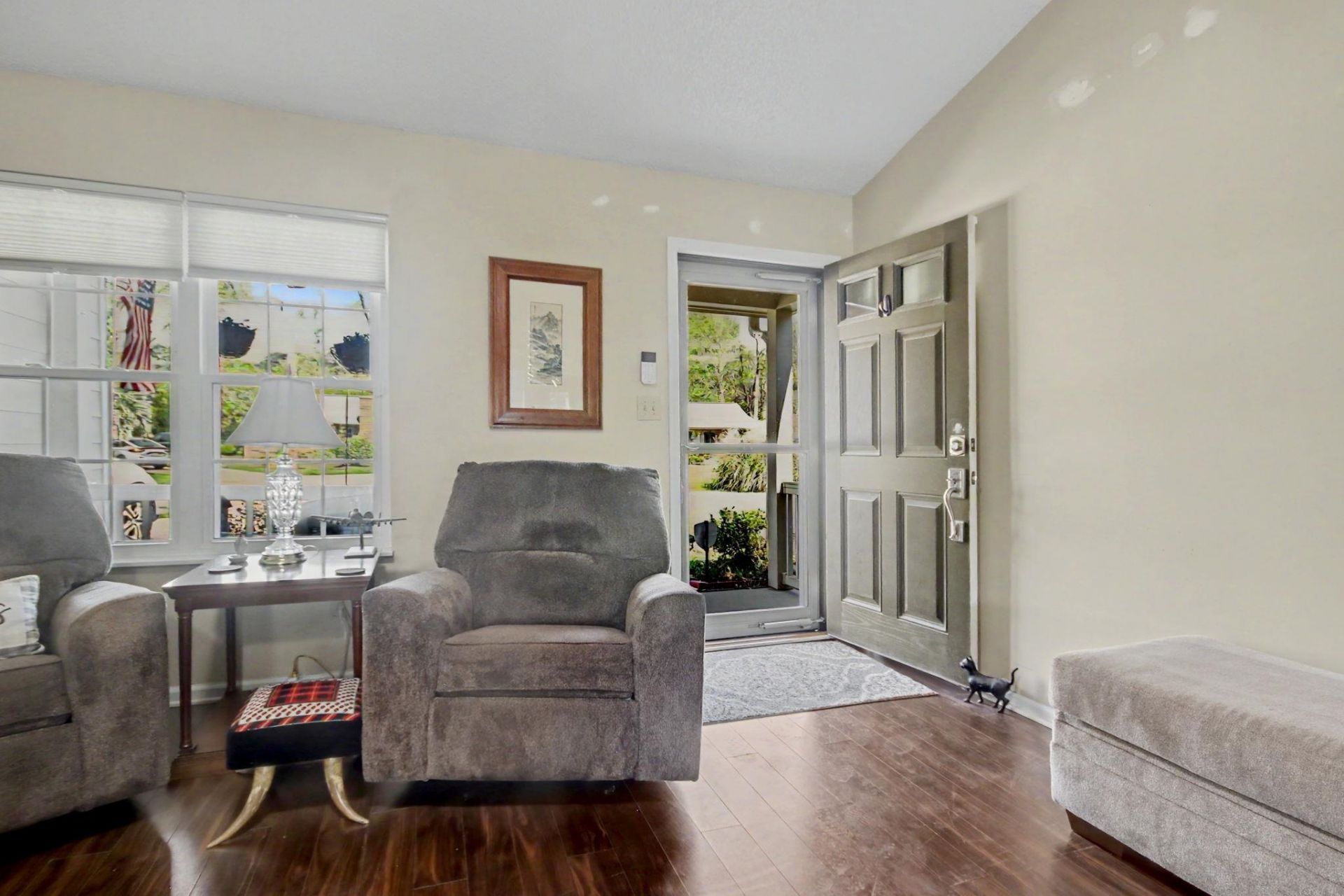 607 Bluebird Ln.  Photo 5