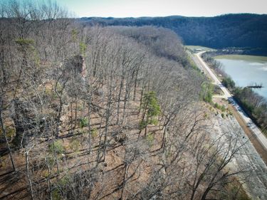 1 Whispering Oaks Road, Wellington, KY 40387