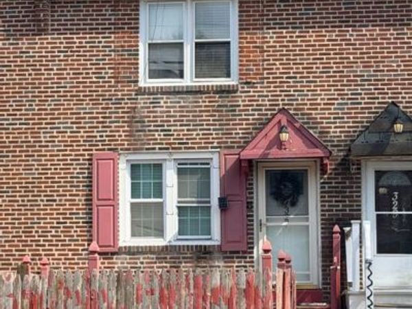 327 W 21ST STREET , CHESTER, PA 19013