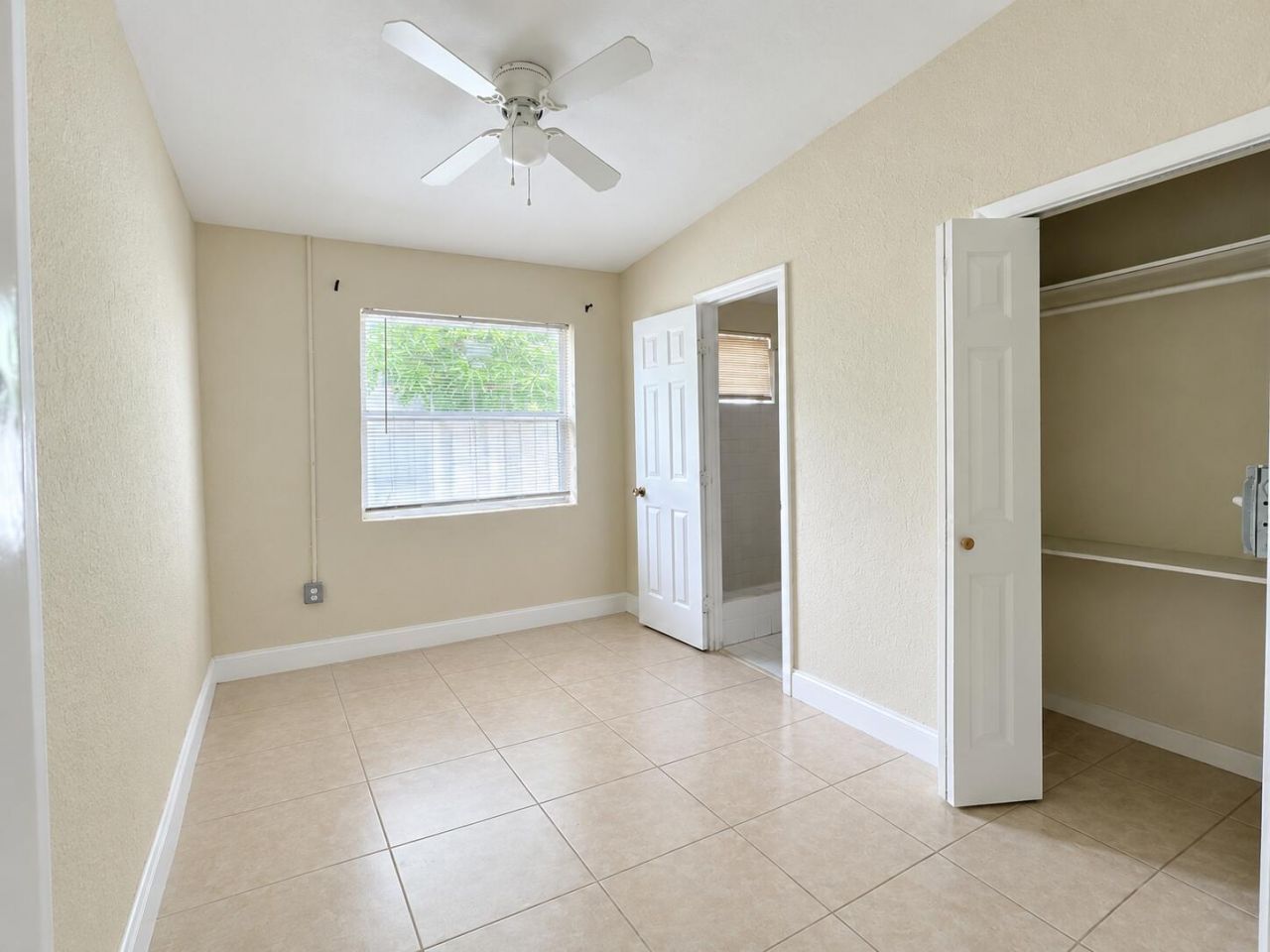 2204 Atlanta Street, Unit 3, Hollywood, FL 33020 Photo