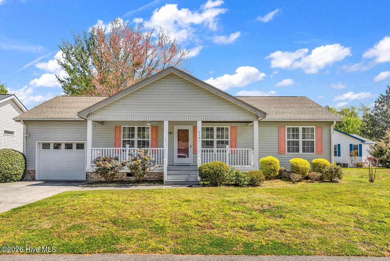 513 Crooked Pine Place Sw, Calabash, NC 28467 Main Photo