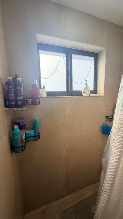 673 W 30th St, Unit 671, Hialeah, FL 33012 Photo