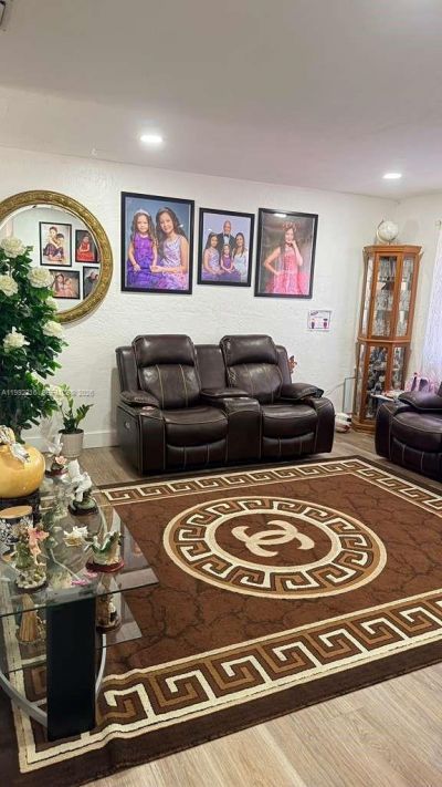 673 W 30th St, Unit 671, Hialeah, FL 33012 Photo