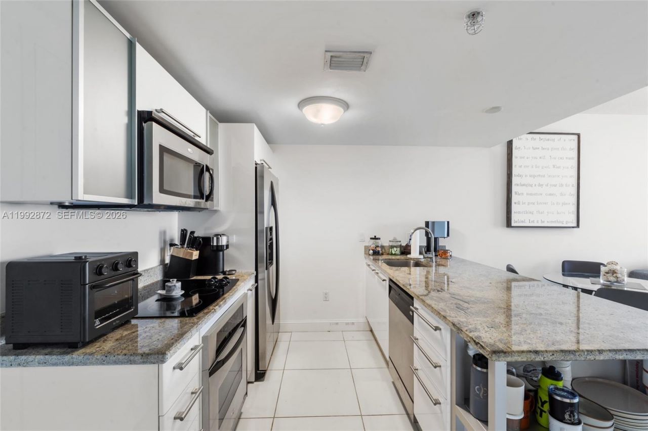 185 SW 7th St, Unit 3414, Miami, FL 33130 Photo