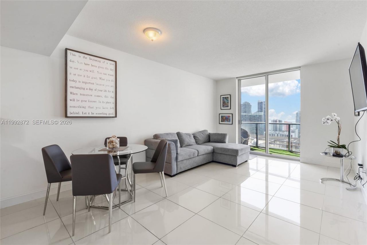 185 SW 7th St, Unit 3414, Miami, FL 33130 Photo