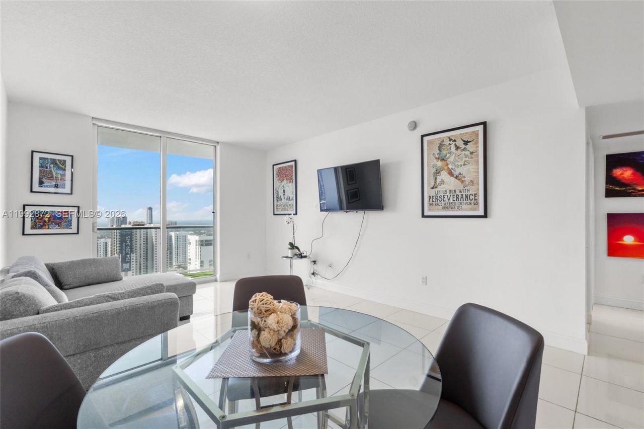 185 SW 7th St, Unit 3414, Miami, FL 33130 Photo