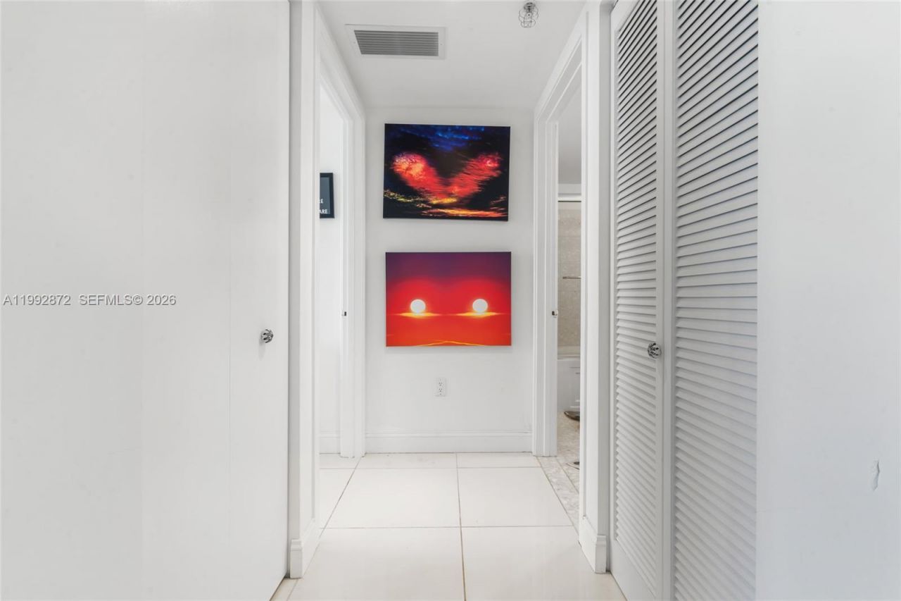 185 SW 7th St, Unit 3414, Miami, FL 33130 Photo