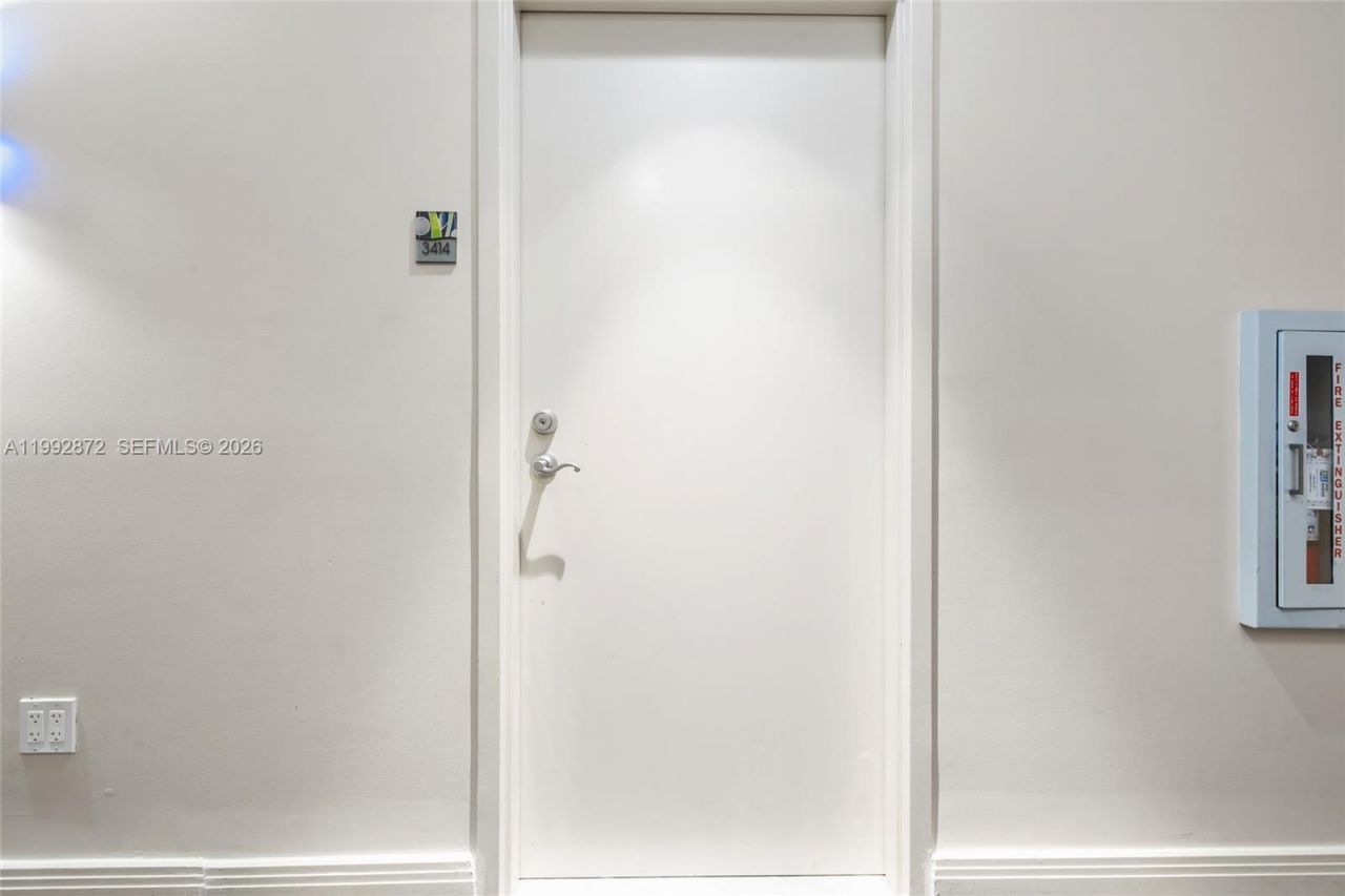 185 SW 7th St, Unit 3414, Miami, FL 33130 Photo