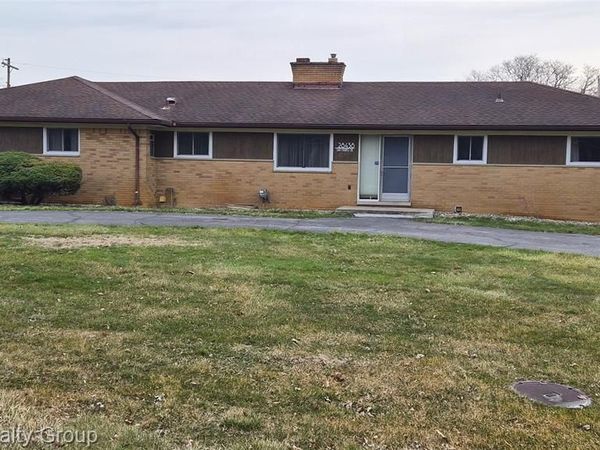 28438 San Marino Drive, Southfield, MI 48034