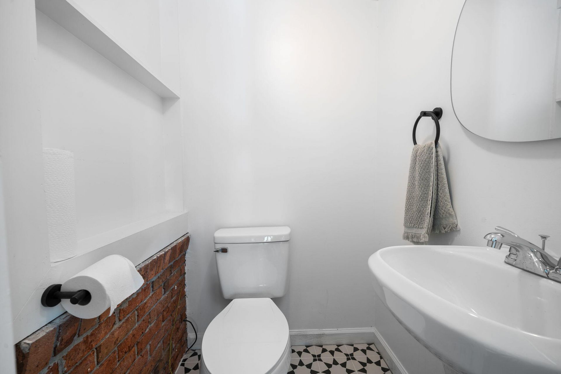 5325 Helene Drive Photo 17