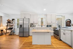 5325 Helene Drive photo 4