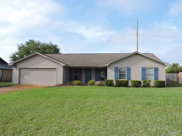 3890 Sailwind Dr, Gulf Breeze, FL 32563