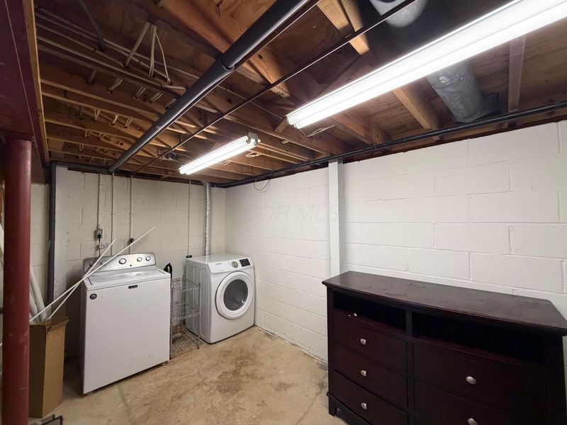 5254 Westbury Drive, Unit 14D, Columbus, OH 43228 Photo 16