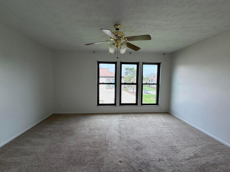 5254 Westbury Drive, Unit 14D, Columbus, OH 43228 Photo 24