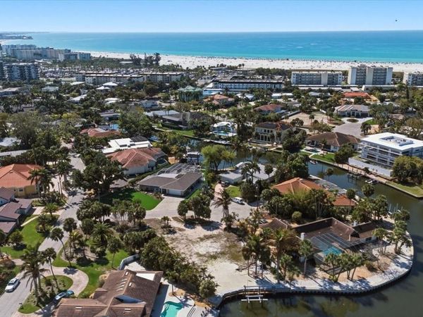 5448 AZURE WAY , SARASOTA, FL 34242