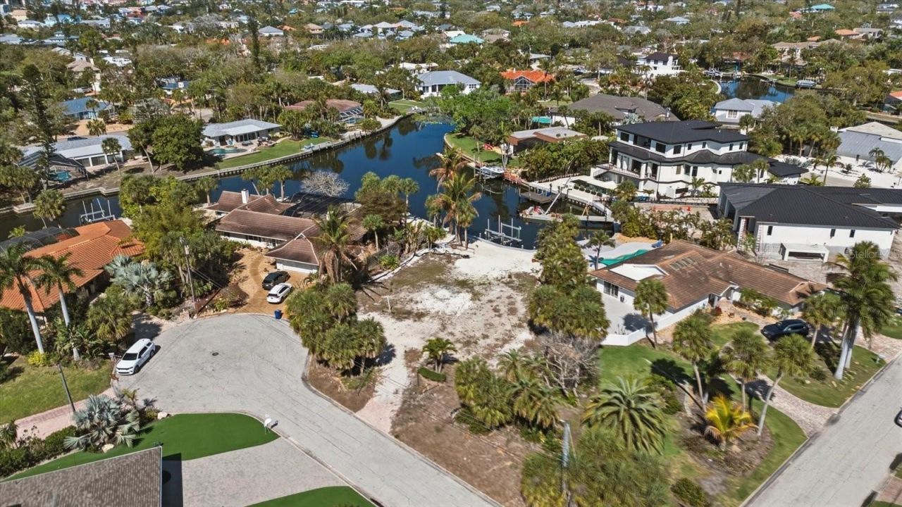 5448 Azure Way, Sarasota, FL 34242 Photo