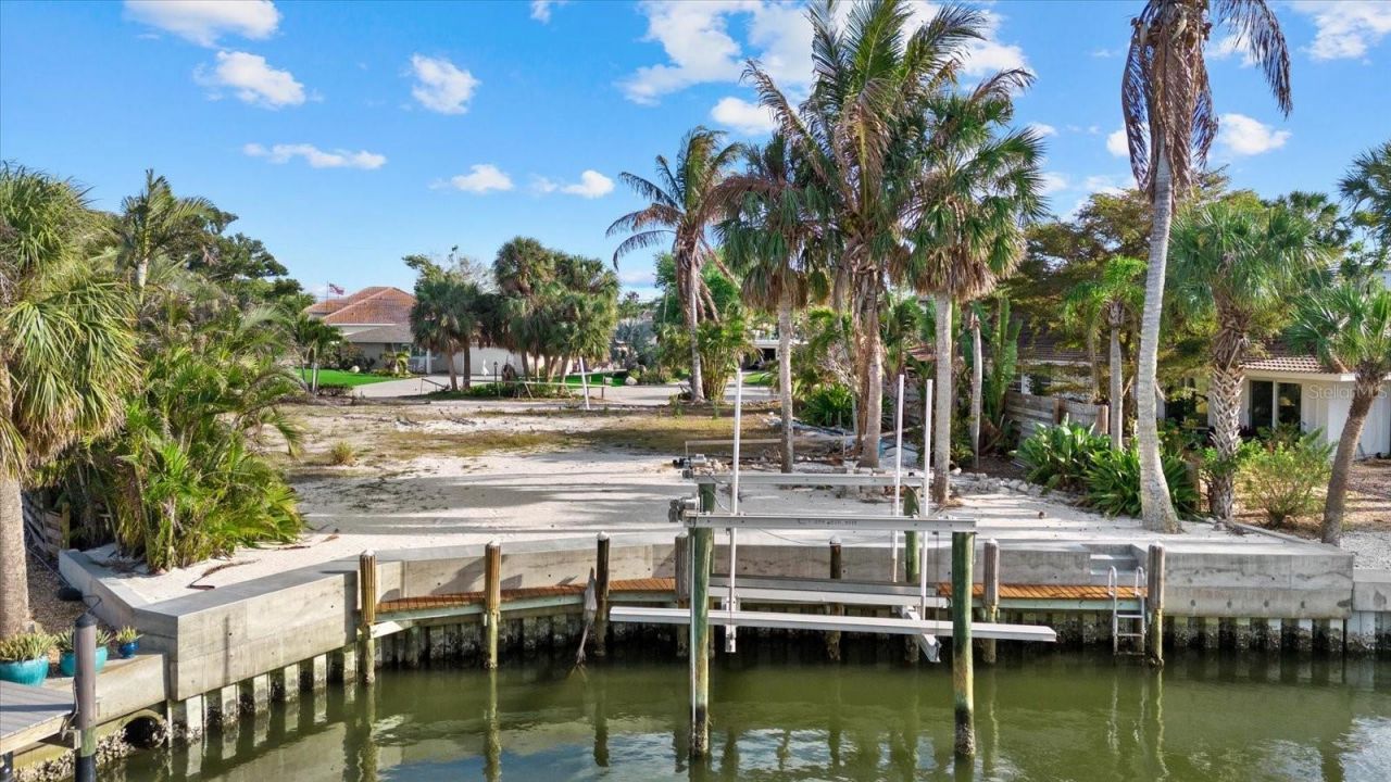 5448 Azure Way, Sarasota, FL 34242 Photo