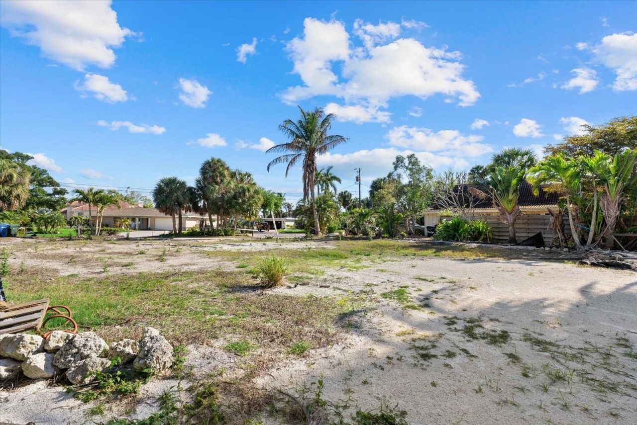 5448 Azure Way, Sarasota, FL 34242 Photo