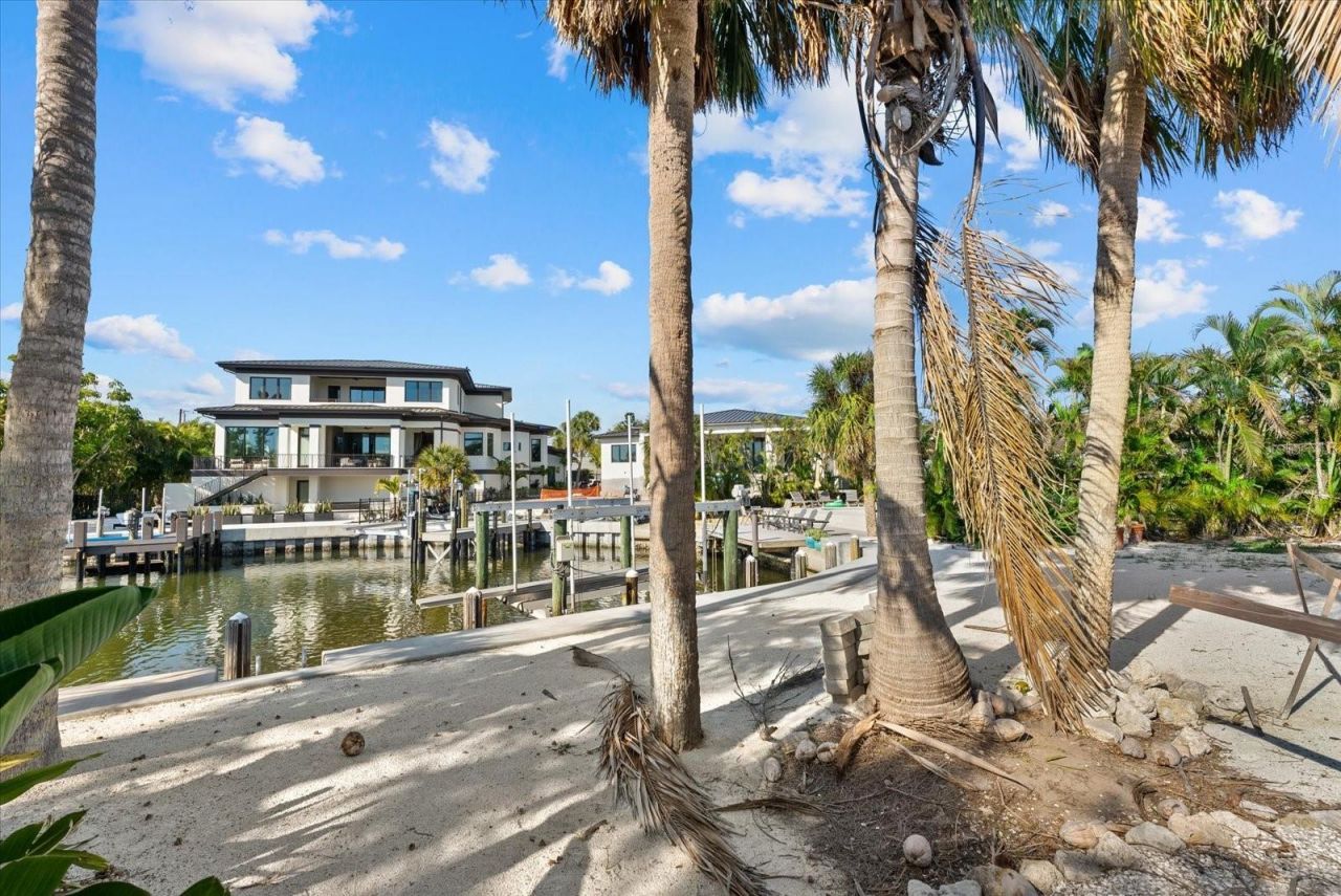 5448 Azure Way, Sarasota, FL 34242 Photo