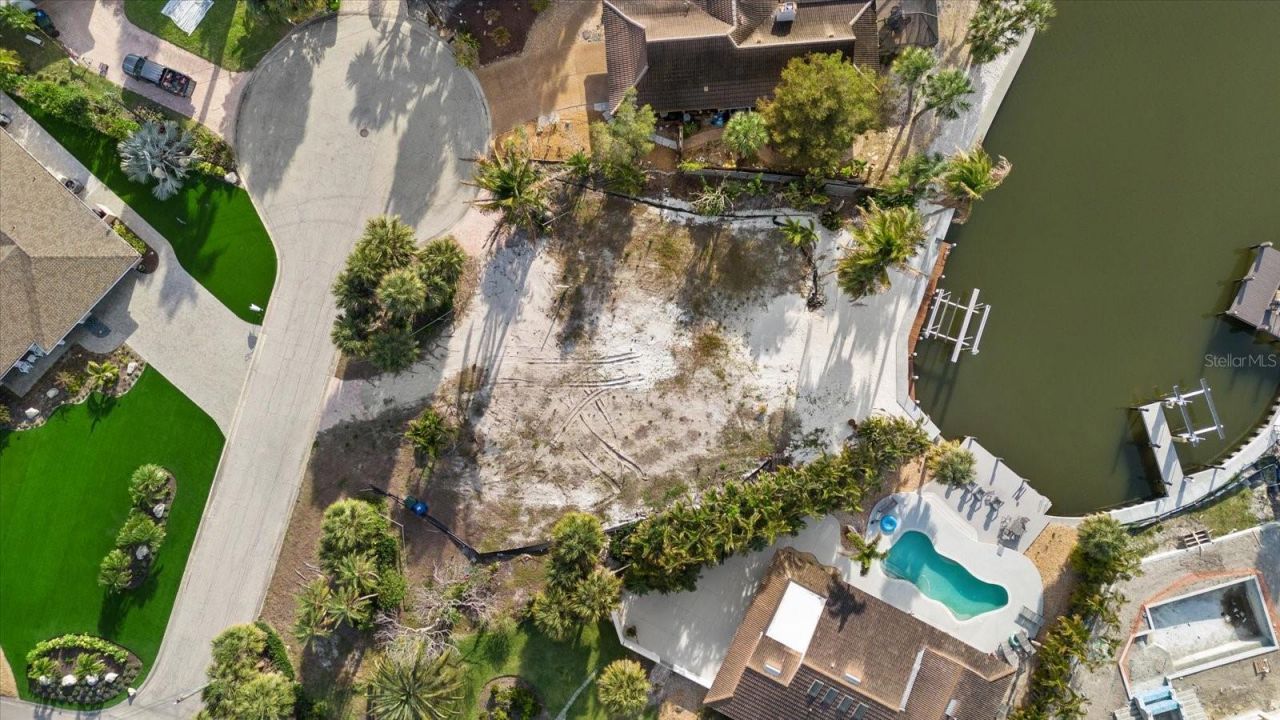 5448 Azure Way, Sarasota, FL 34242 Photo