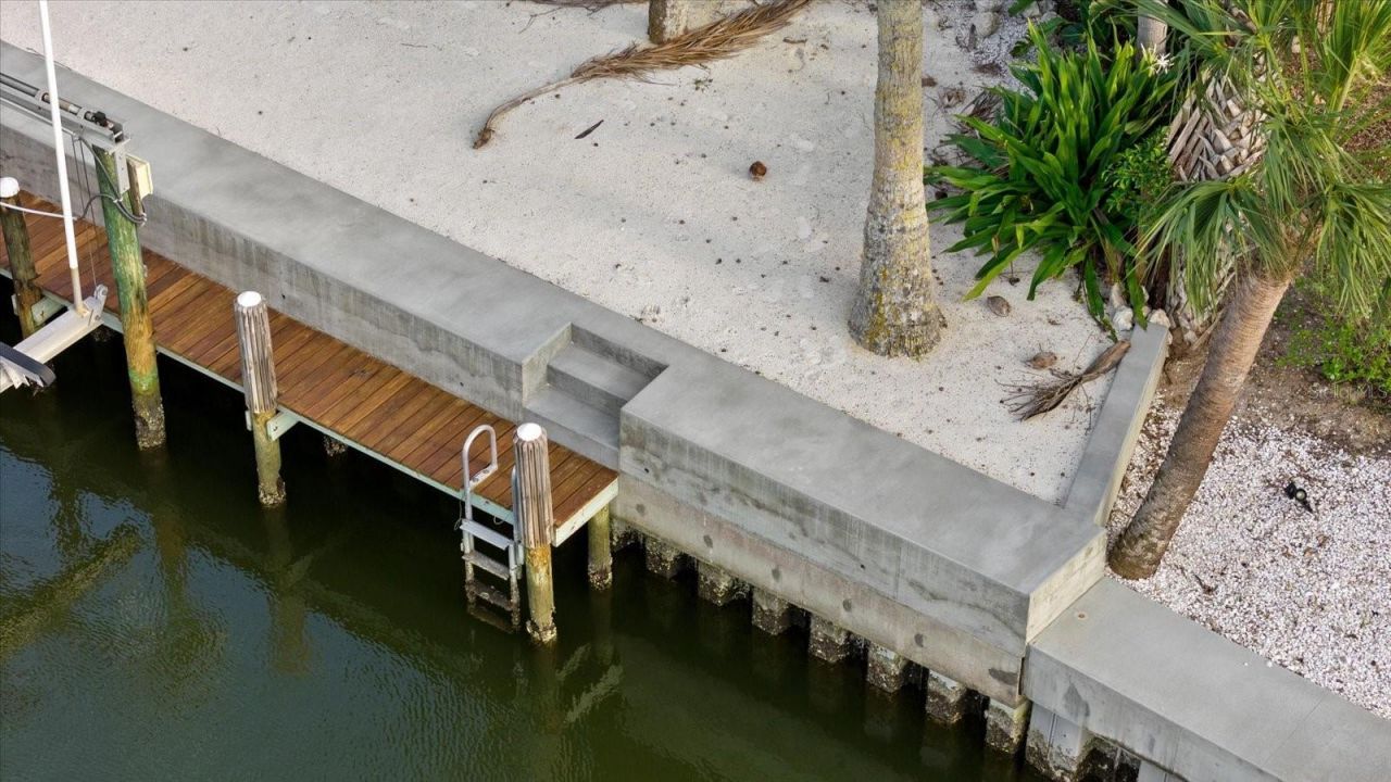 5448 Azure Way, Sarasota, FL 34242 Photo