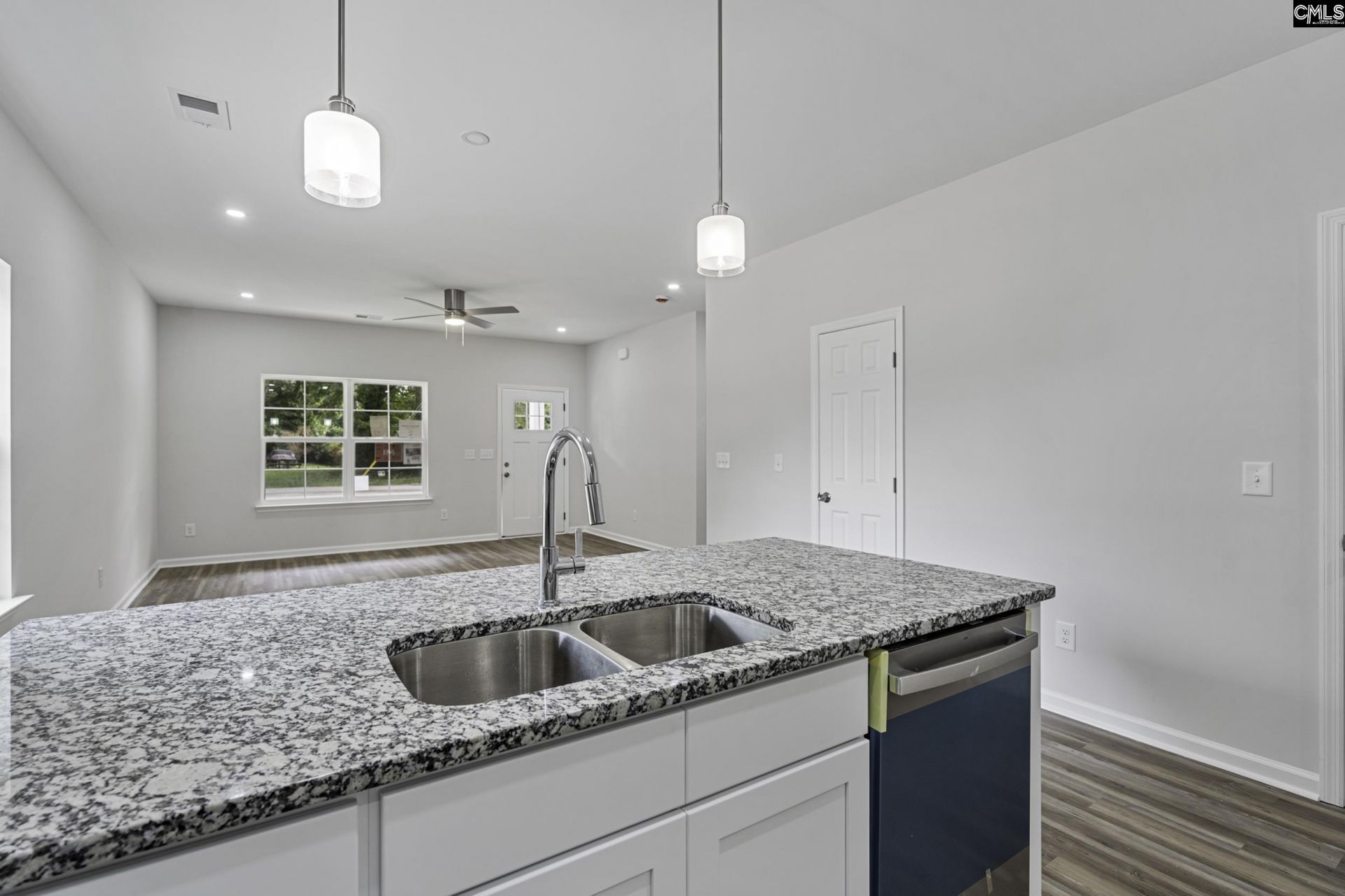 416 Crawford Road  Photo 7