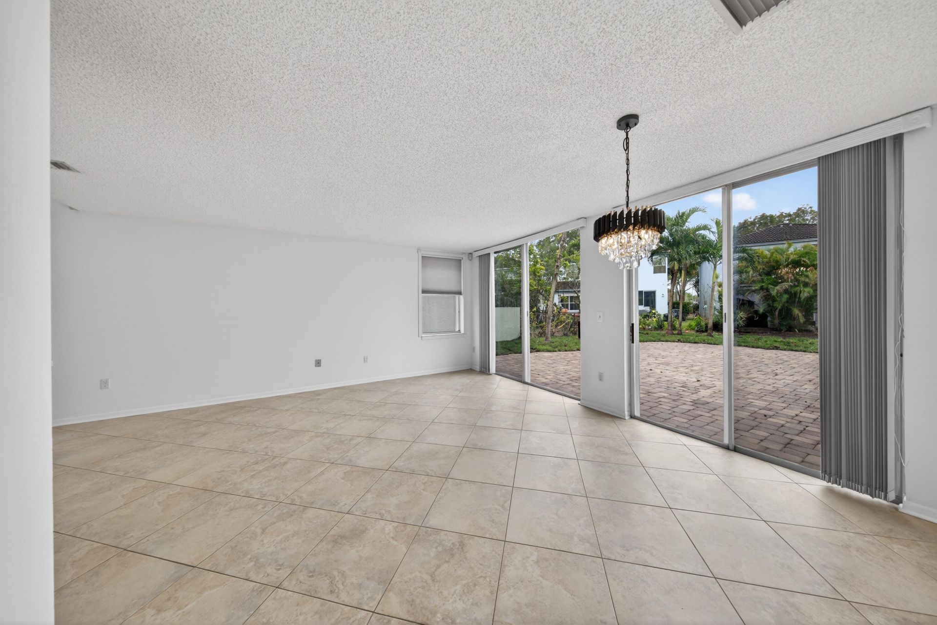 191 NW 118th Drive, Coral Springs, FL 33071 Photo