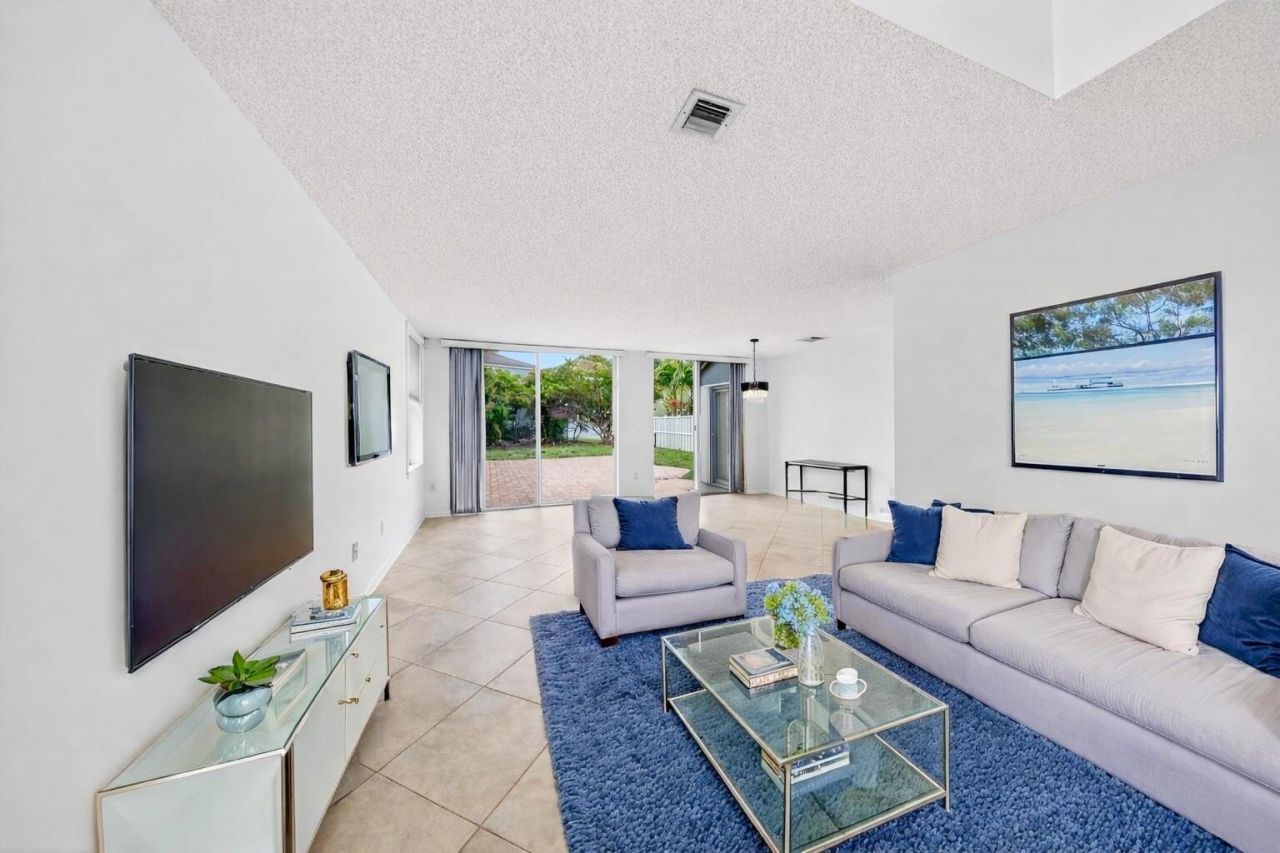 191 NW 118th Drive, Coral Springs, FL 33071 Photo