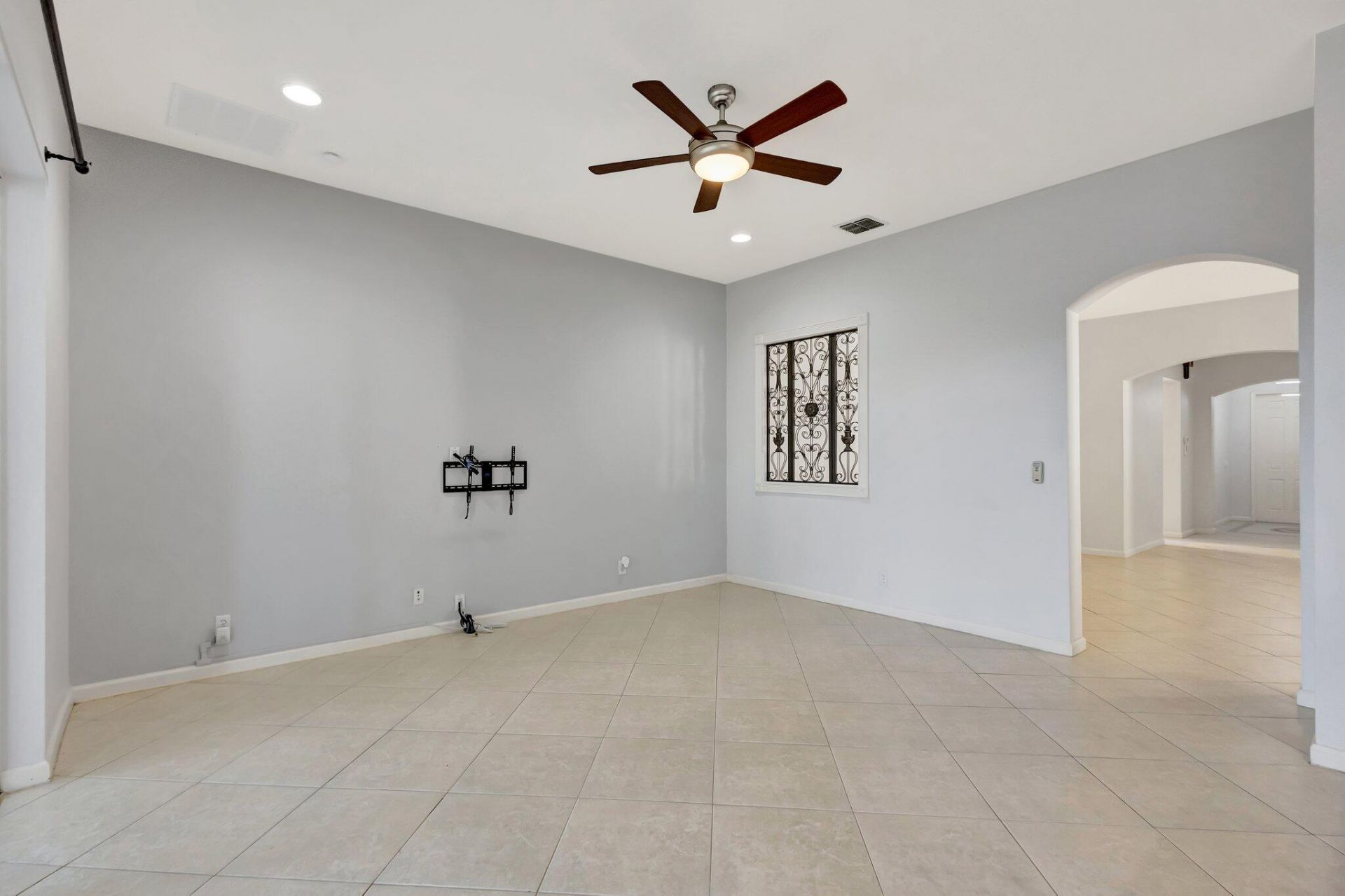 154 NW Swann Mill Circle, Port Saint Lucie, FL 34986 Photo
