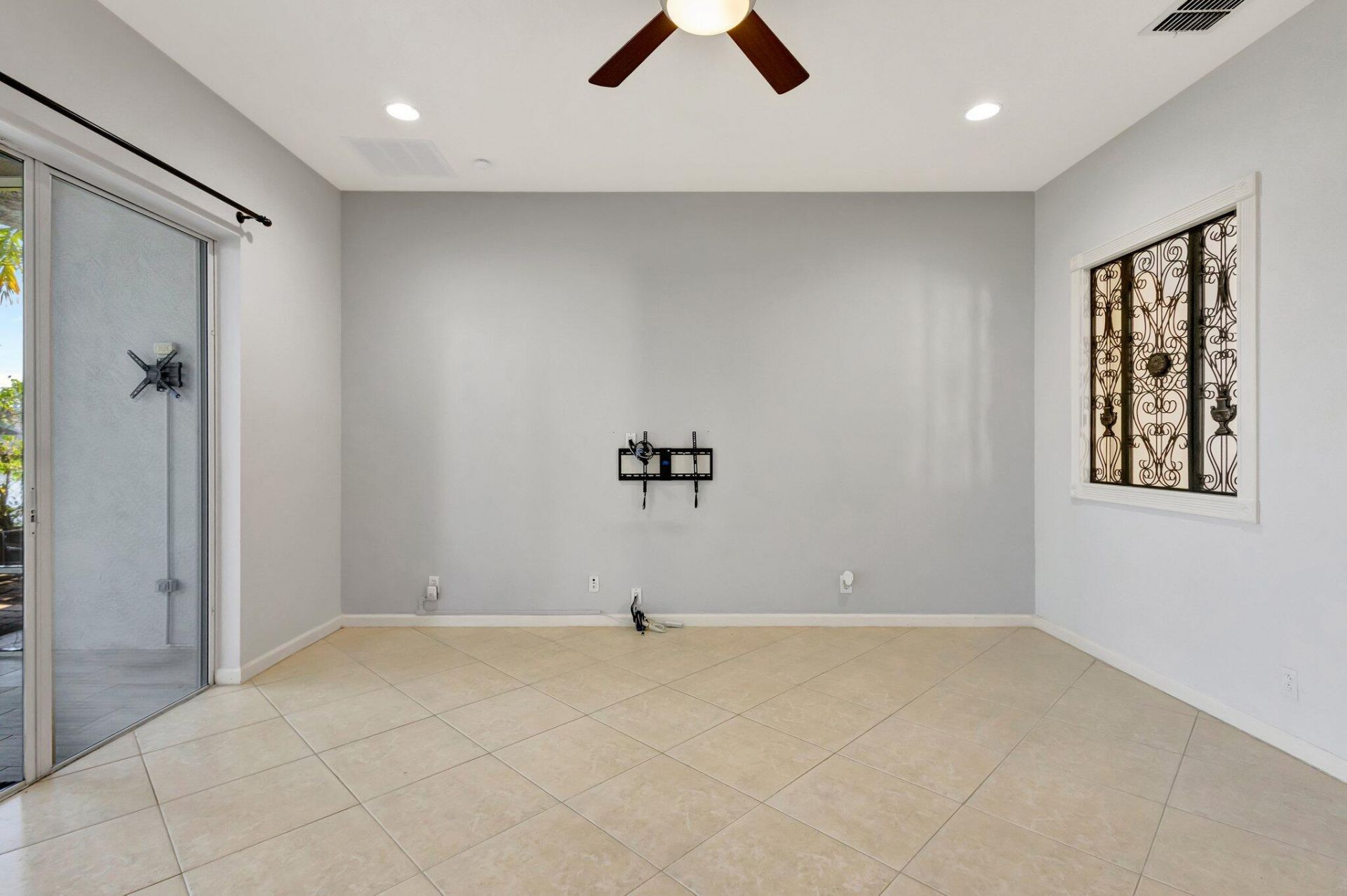 154 NW Swann Mill Circle, Port Saint Lucie, FL 34986 Photo