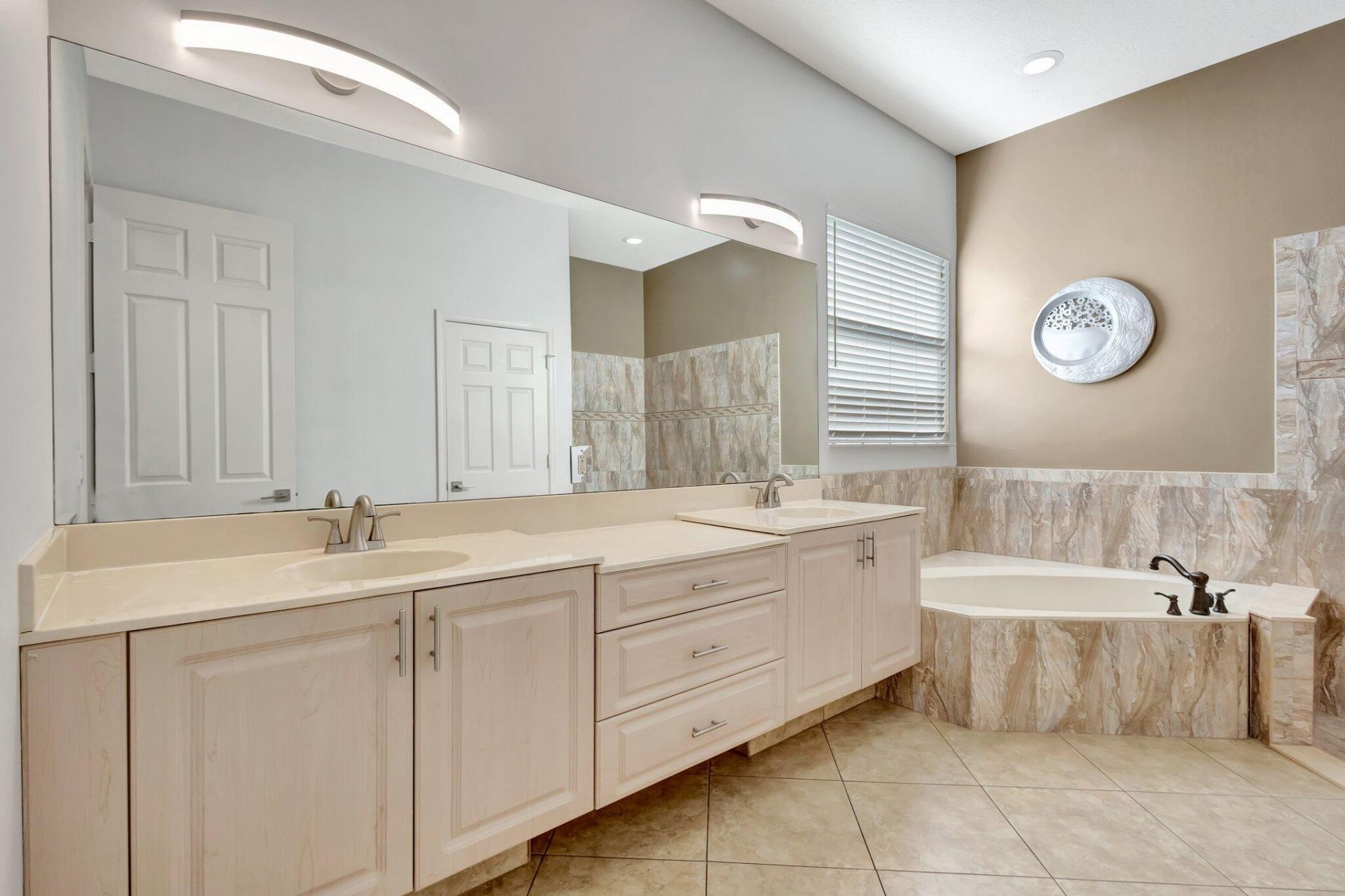 154 NW Swann Mill Circle, Port Saint Lucie, FL 34986 Photo