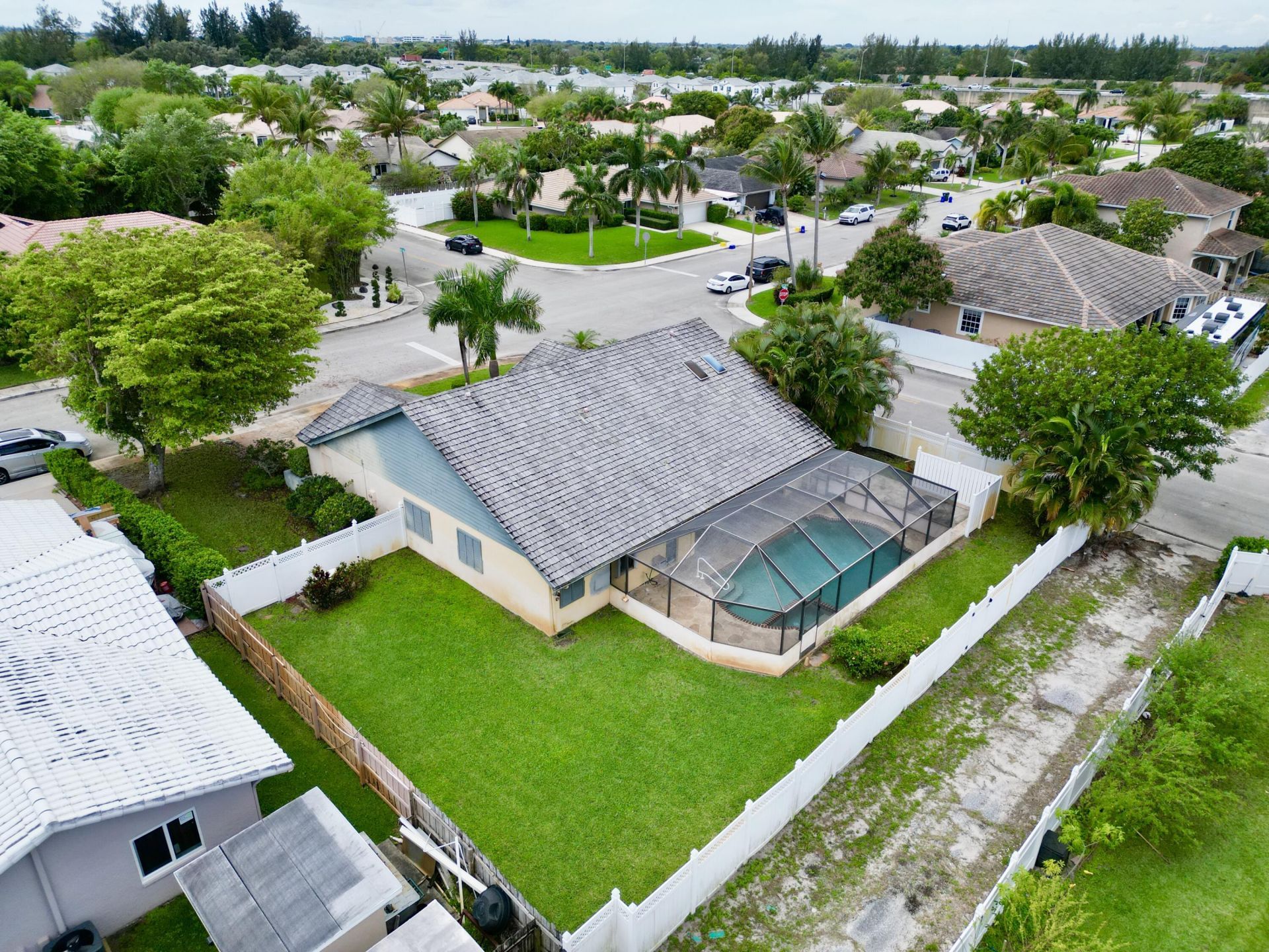 1740 22nd Avenue N, Lake Worth Beach, FL 33460 Photo