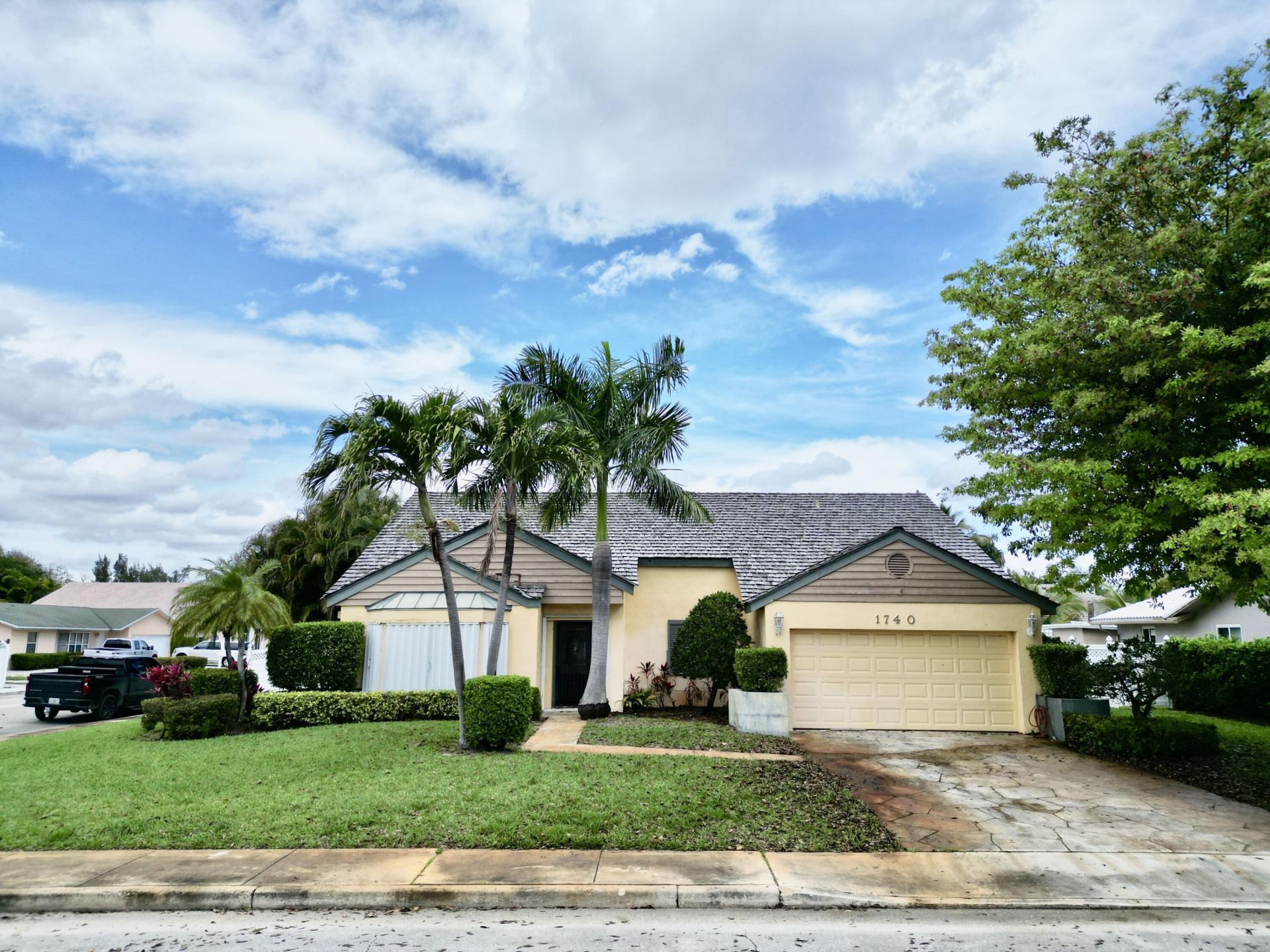 1740 22nd Avenue N, Lake Worth Beach, FL 33460 Photo