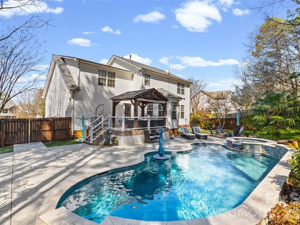 12141 Stone Forest Drive, Pineville, NC 28134