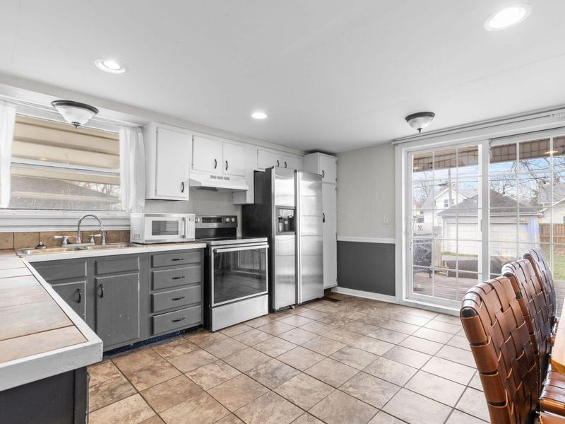 464 E Cassilly Street , Springfield, OH 45503 Photo 18