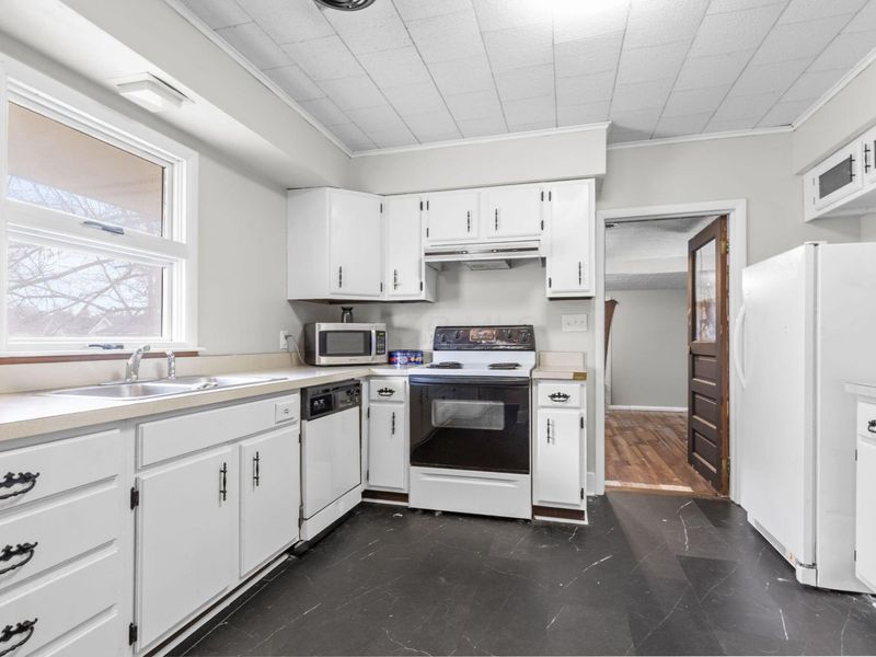 464 E Cassilly Street , Springfield, OH 45503 Photo 27