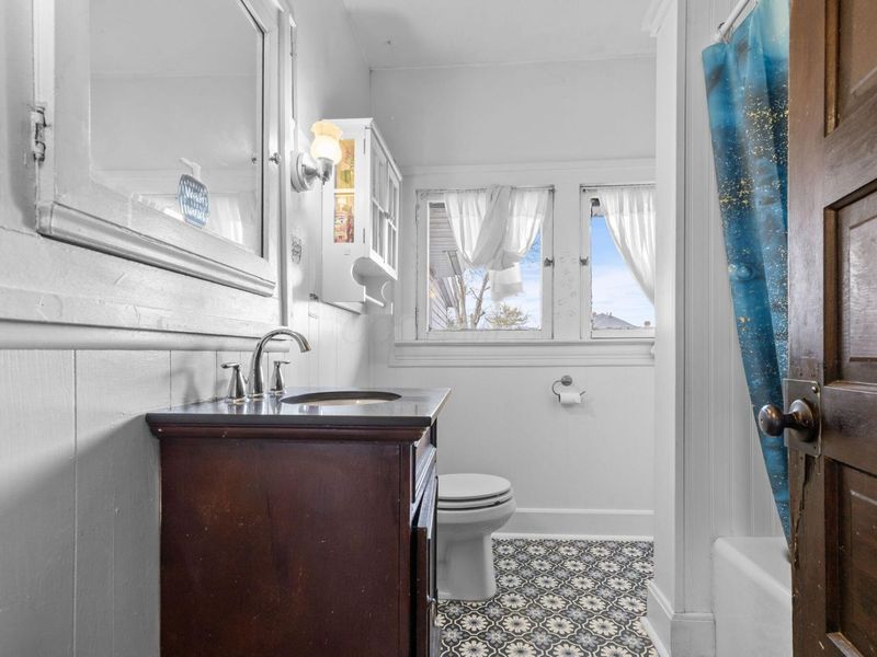 464 E Cassilly Street , Springfield, OH 45503 Photo 31