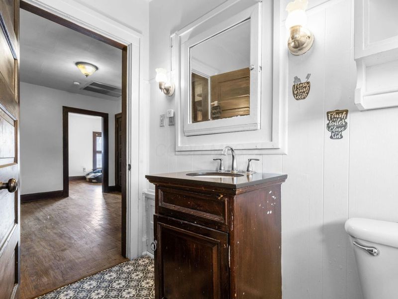 464 E Cassilly Street , Springfield, OH 45503 Photo 32