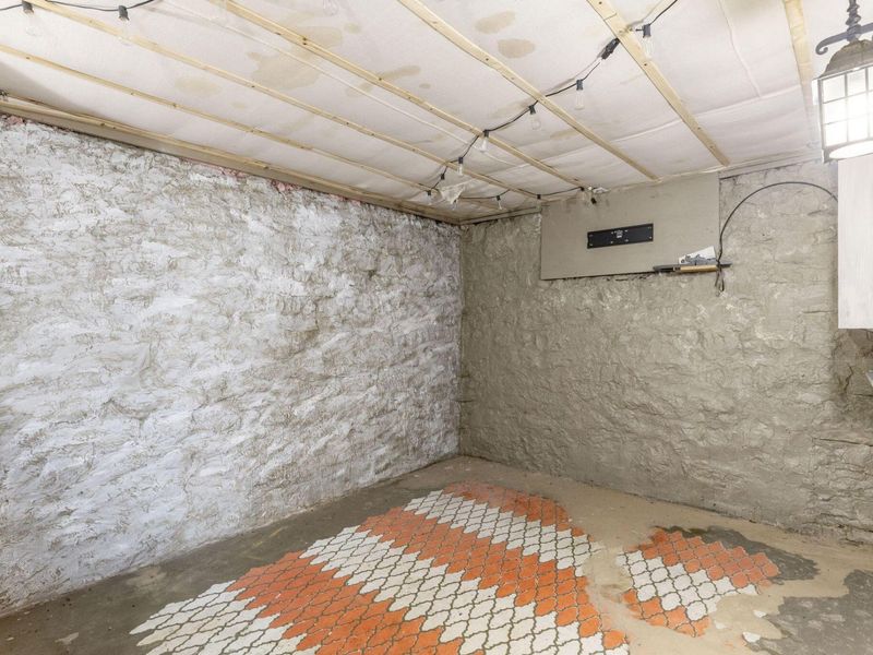 464 E Cassilly Street , Springfield, OH 45503 Photo 42