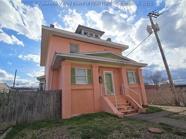 615 Central Avenue, Charleston, WV 25302