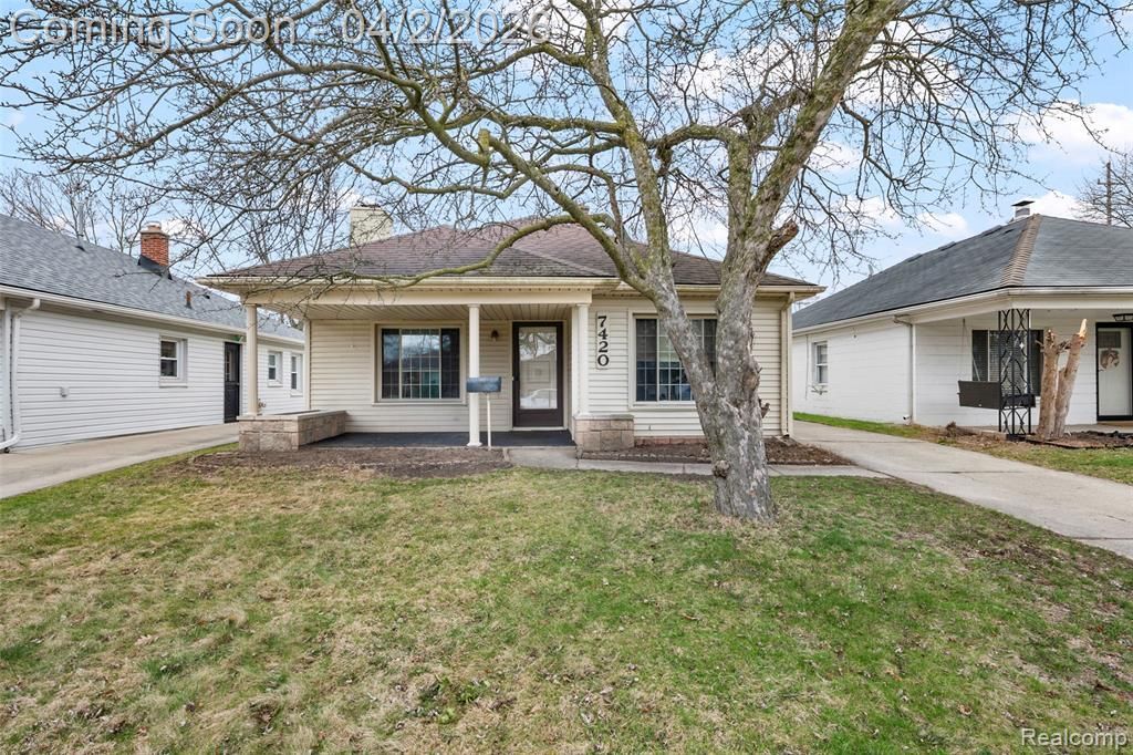 7420 Fenton Street, Dearborn Heights, MI 48127 Main Photo