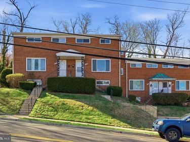 5039 8TH RD S , ARLINGTON, VA 22204