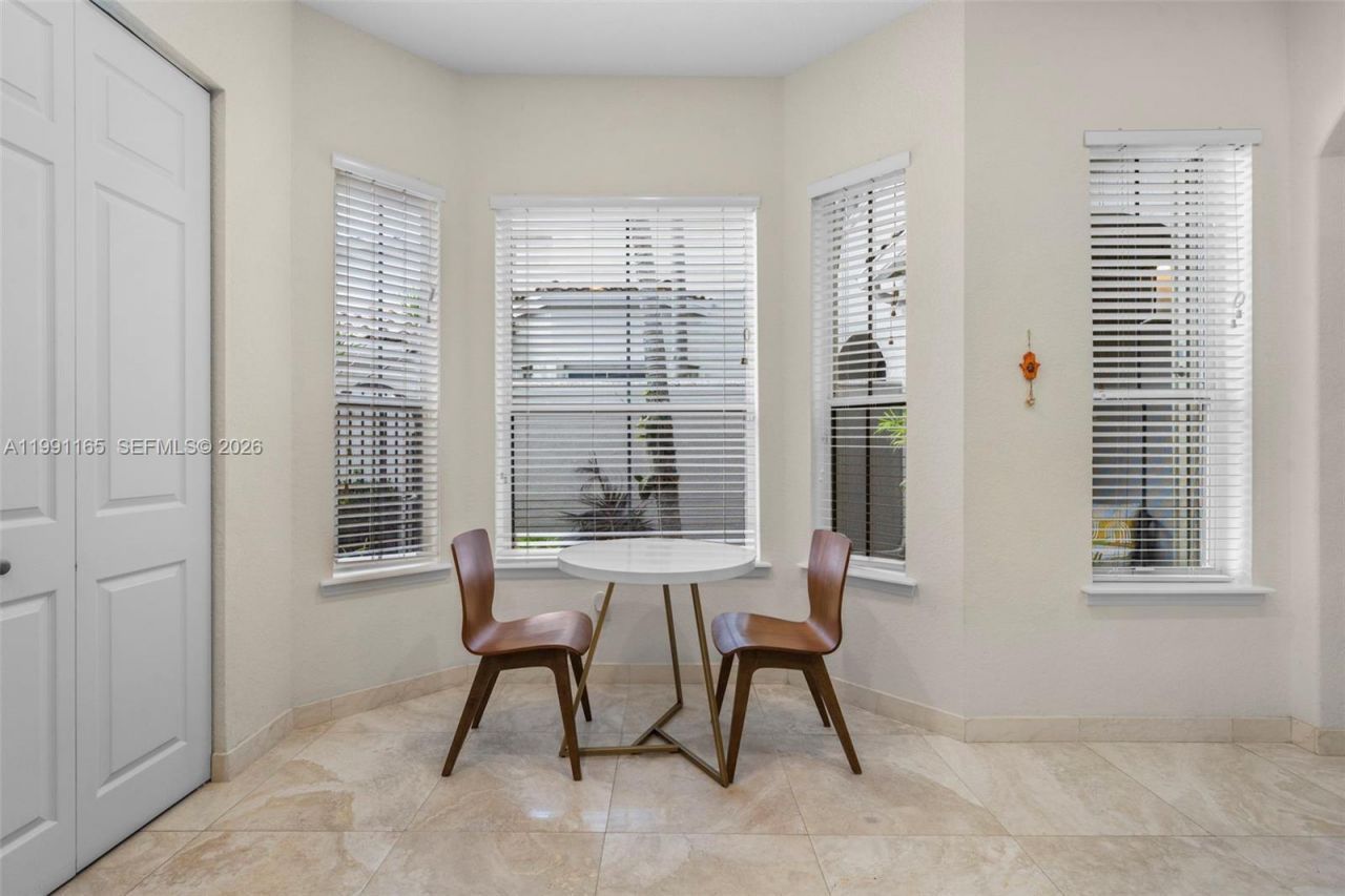 896 W Spinnaker Dr W , Unit 896, Hollywood, FL 33019 Photo