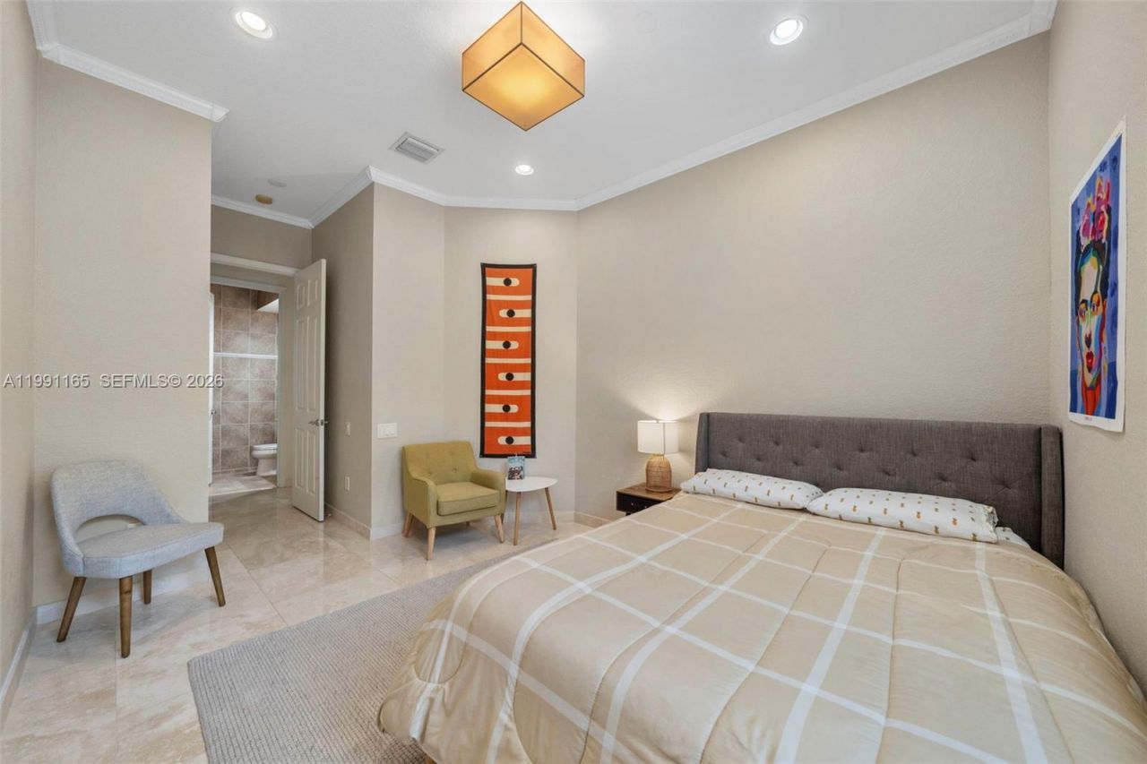 896 W Spinnaker Dr W , Unit 896, Hollywood, FL 33019 Photo