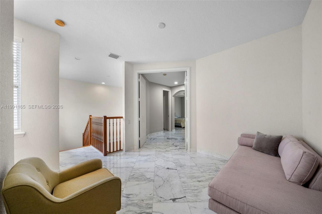 896 W Spinnaker Dr W , Unit 896, Hollywood, FL 33019 Photo