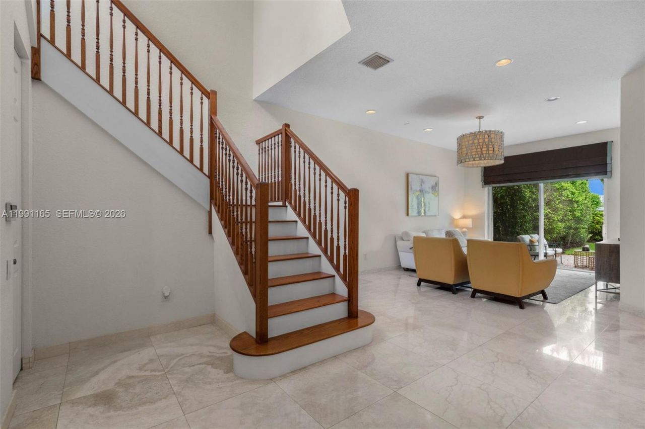 896 W Spinnaker Dr W , Unit 896, Hollywood, FL 33019 Photo