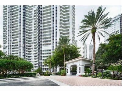 21205 Yacht Club Dr, Unit 204, Aventura, FL 33180 Photo