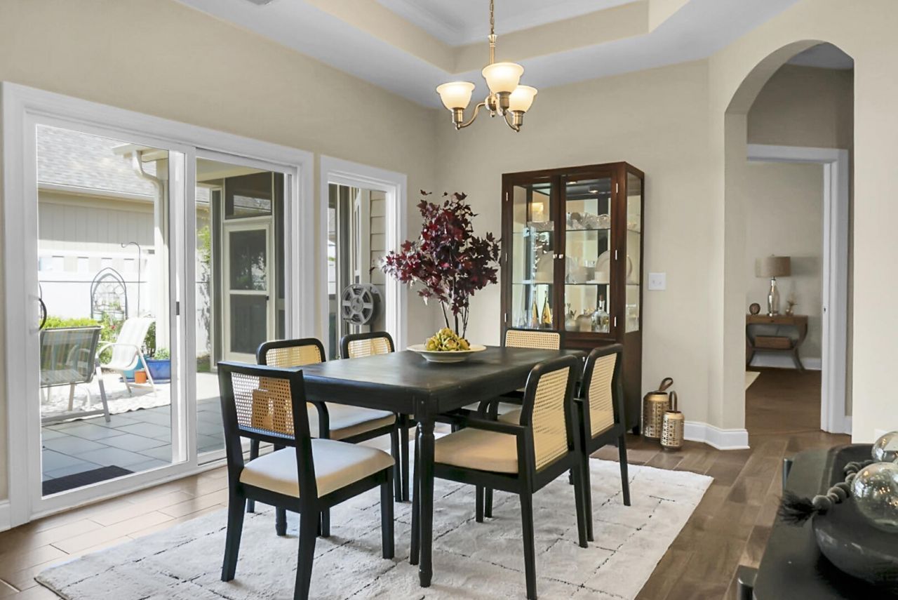 255 Village Stone Circle Photo 23