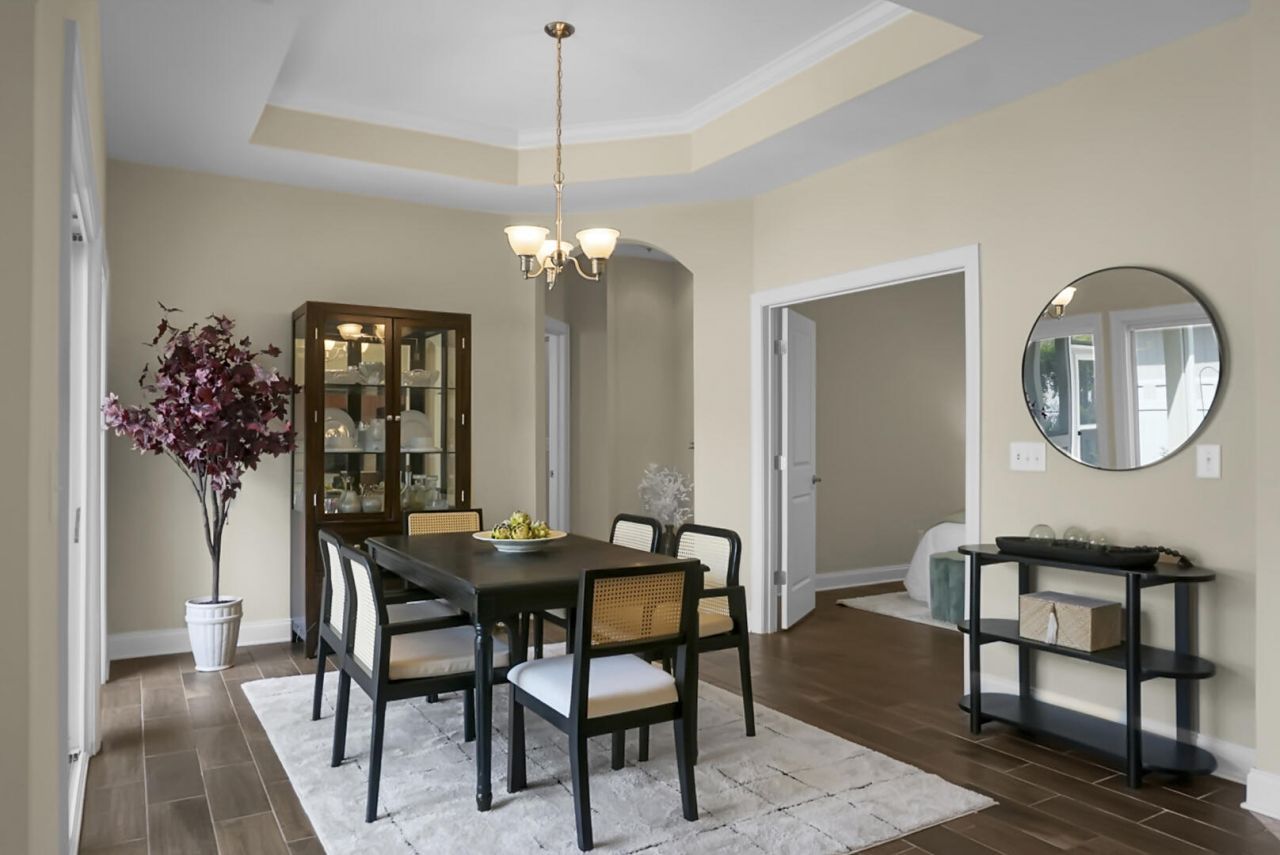 255 Village Stone Circle Photo 24