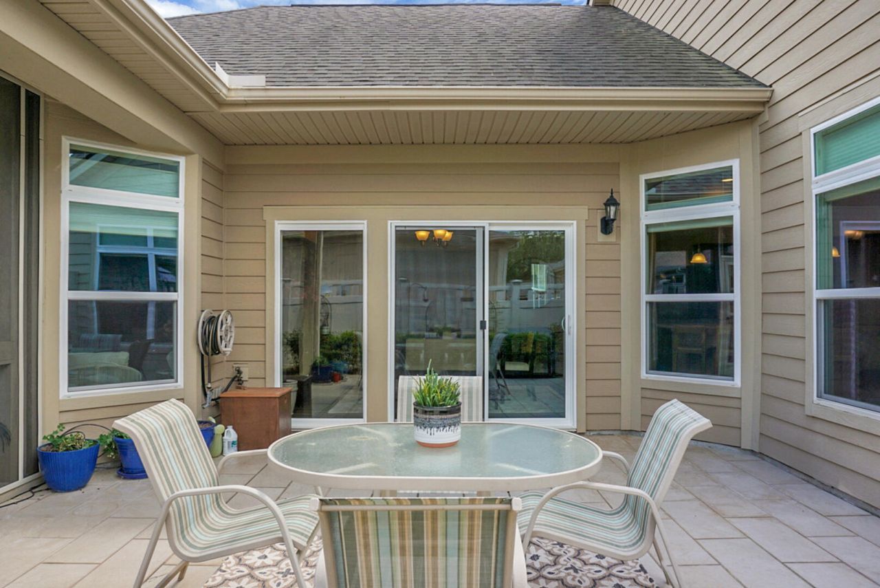 255 Village Stone Circle Photo 43